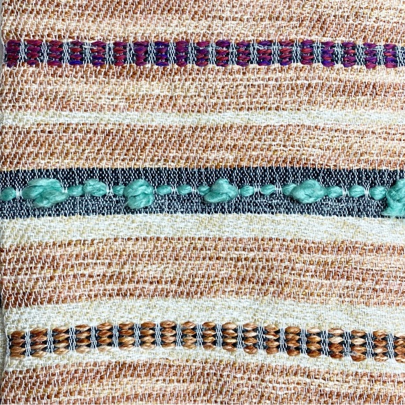 NWT Passport to India textured boho throw blanket large tassels 50x60 peach tone - Picture 2 of 5